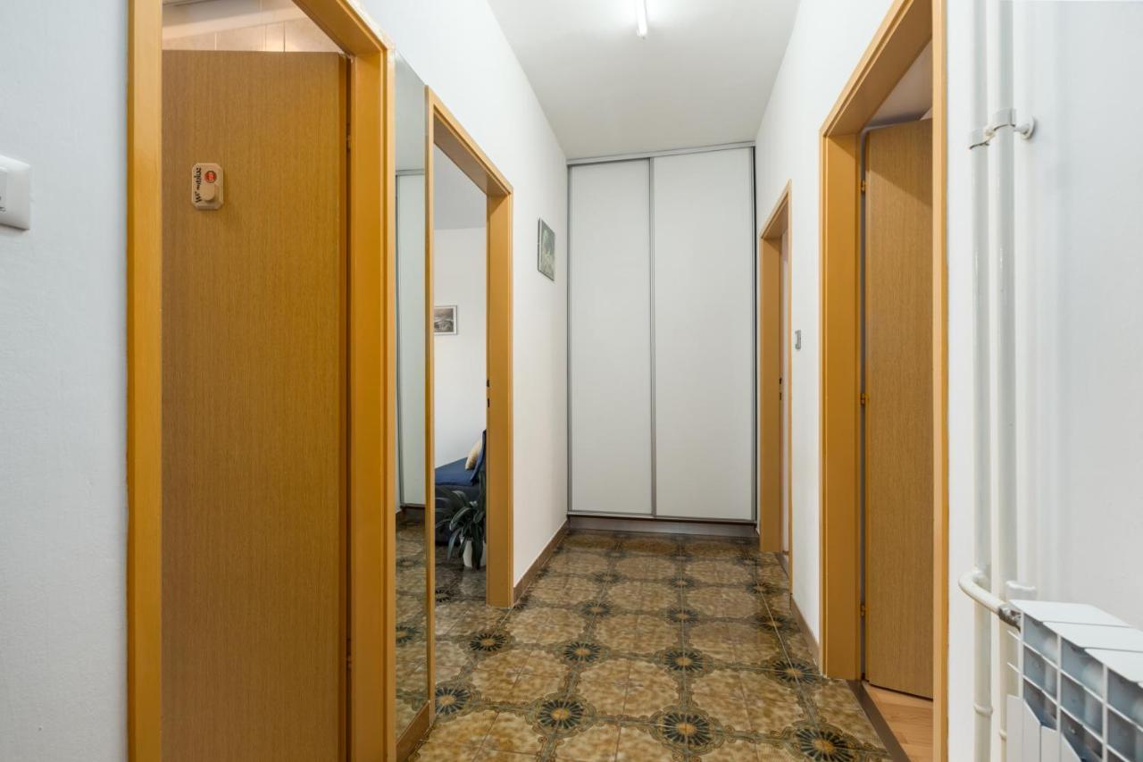 Apartments Maria Πόρετς Εξωτερικό φωτογραφία