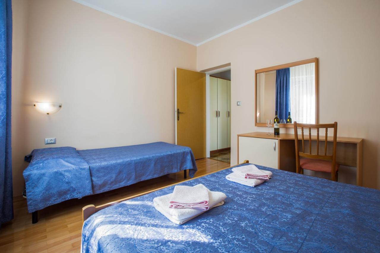 Apartments Maria Πόρετς Εξωτερικό φωτογραφία