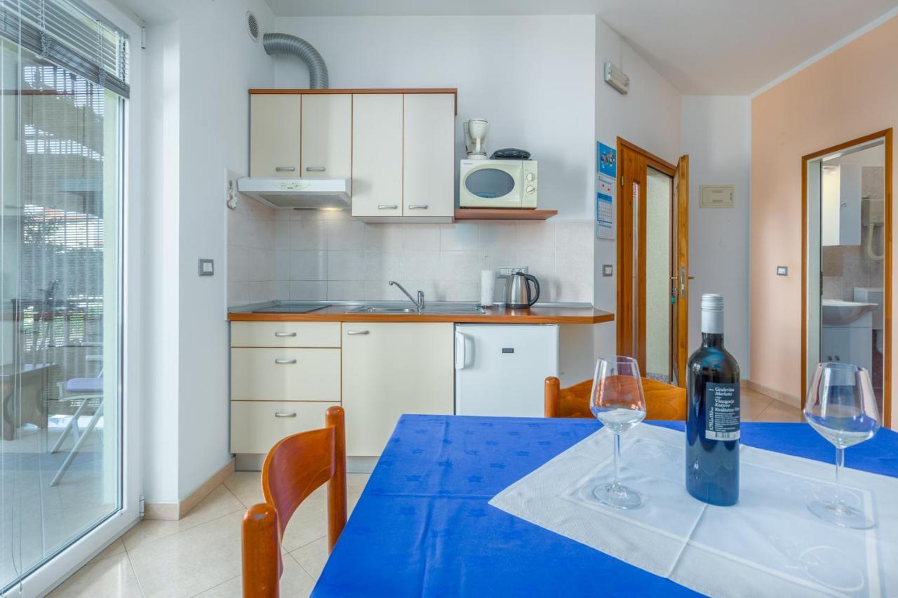 Apartments Maria Πόρετς Εξωτερικό φωτογραφία