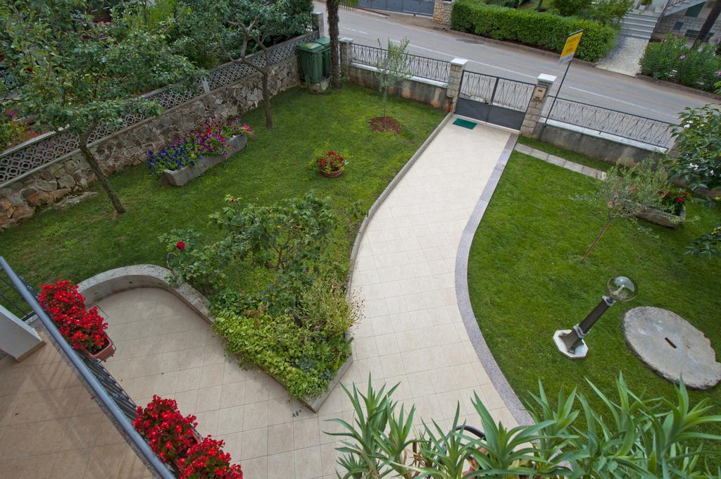 Apartments Maria Πόρετς Εξωτερικό φωτογραφία
