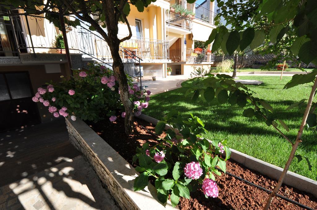 Apartments Maria Πόρετς Εξωτερικό φωτογραφία